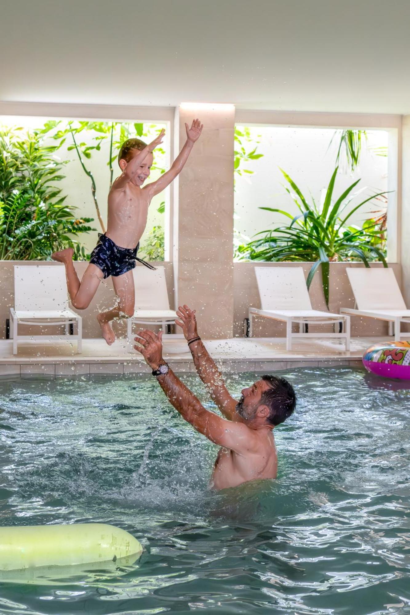Hotel Helios & Spa - Ile Des Embiez Six-Fours-les-Plages Ngoại thất bức ảnh